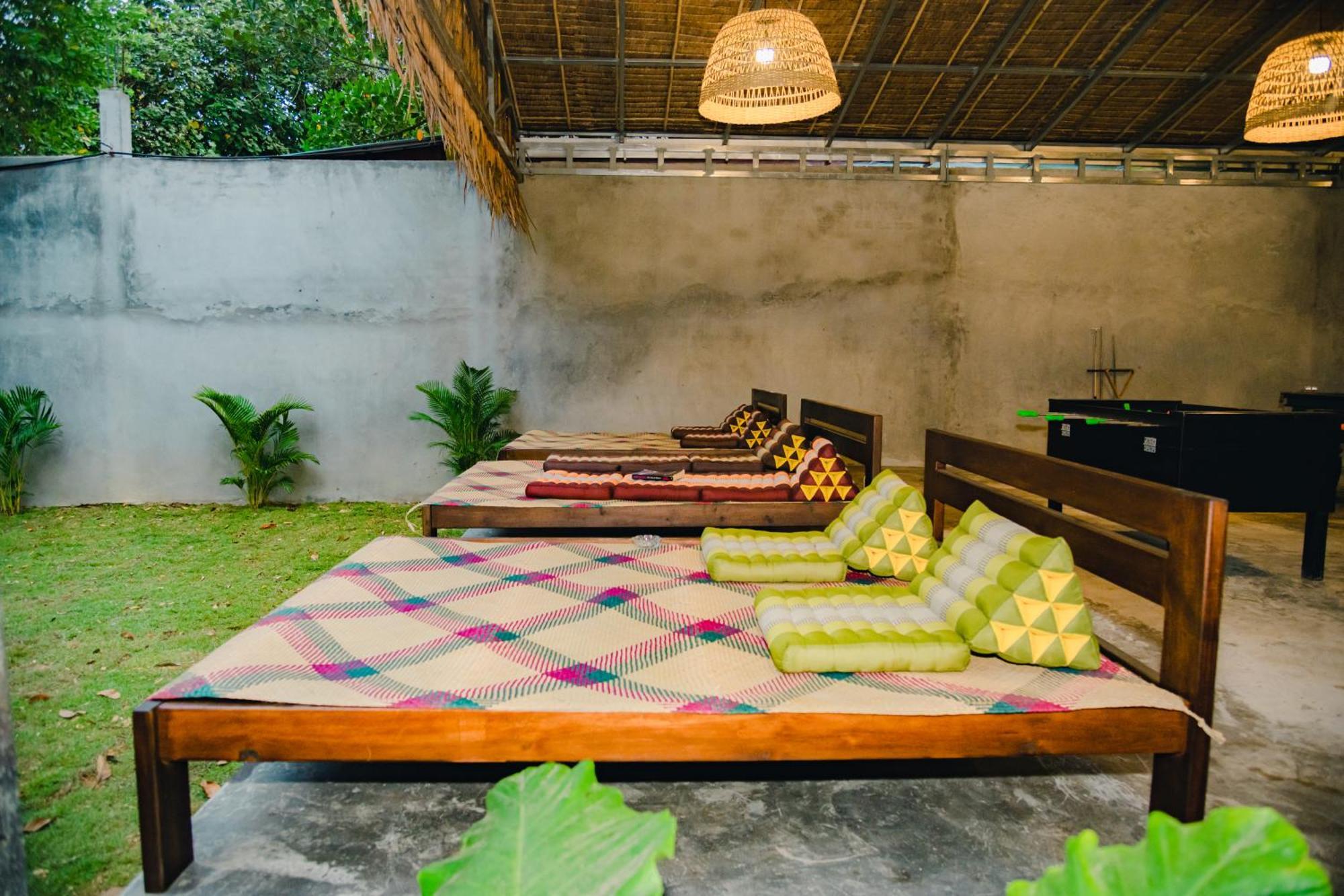 Banyan Tree Hostel Кампот Екстериор снимка