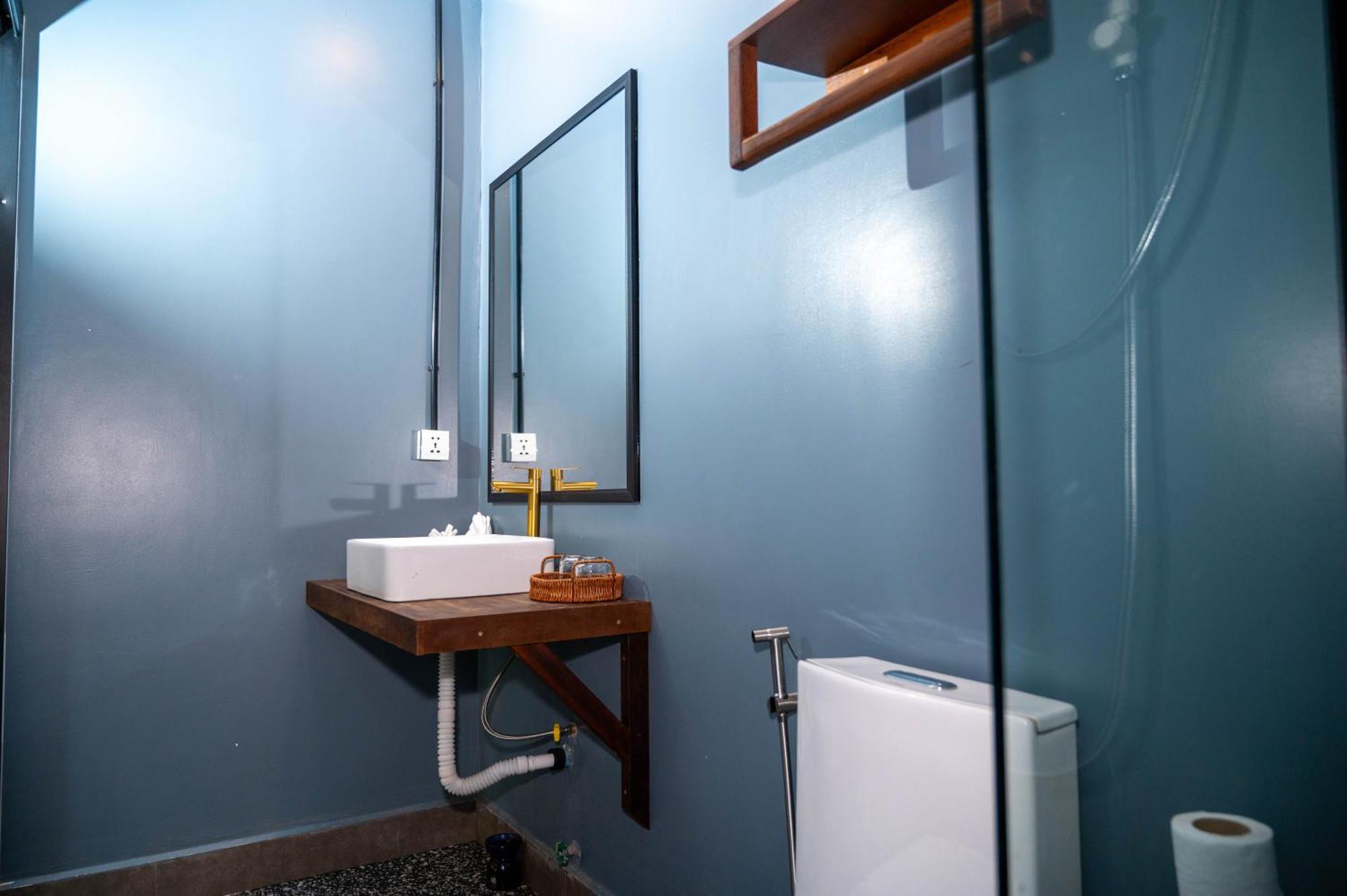 Banyan Tree Hostel Кампот Екстериор снимка