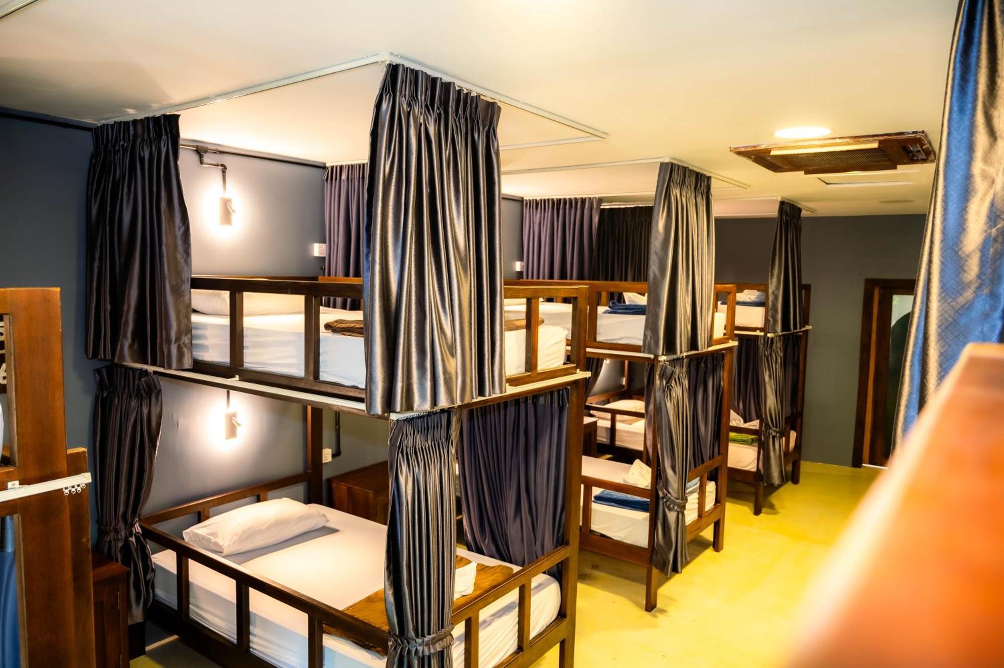 Banyan Tree Hostel Кампот Екстериор снимка
