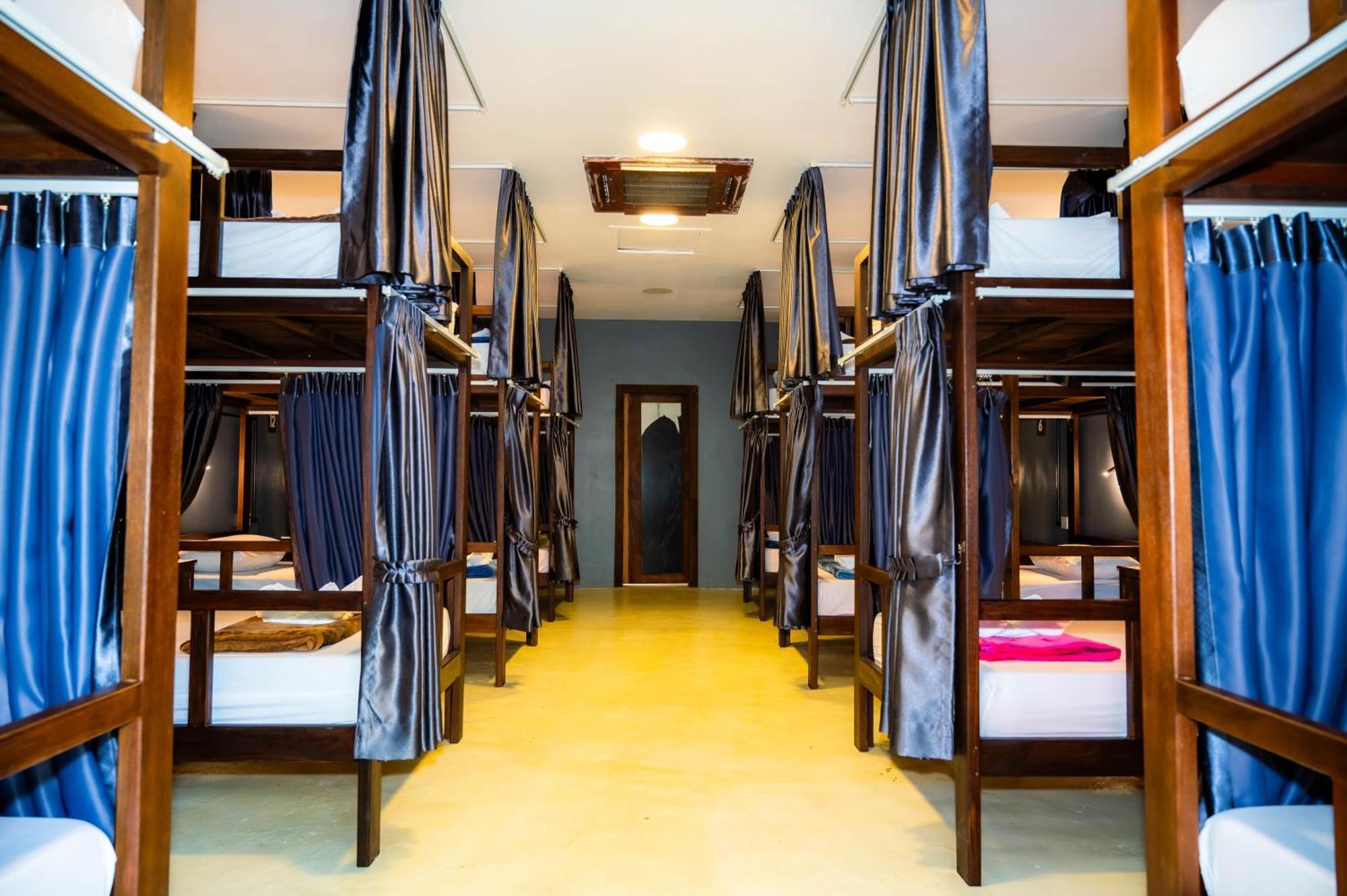 Banyan Tree Hostel Кампот Екстериор снимка